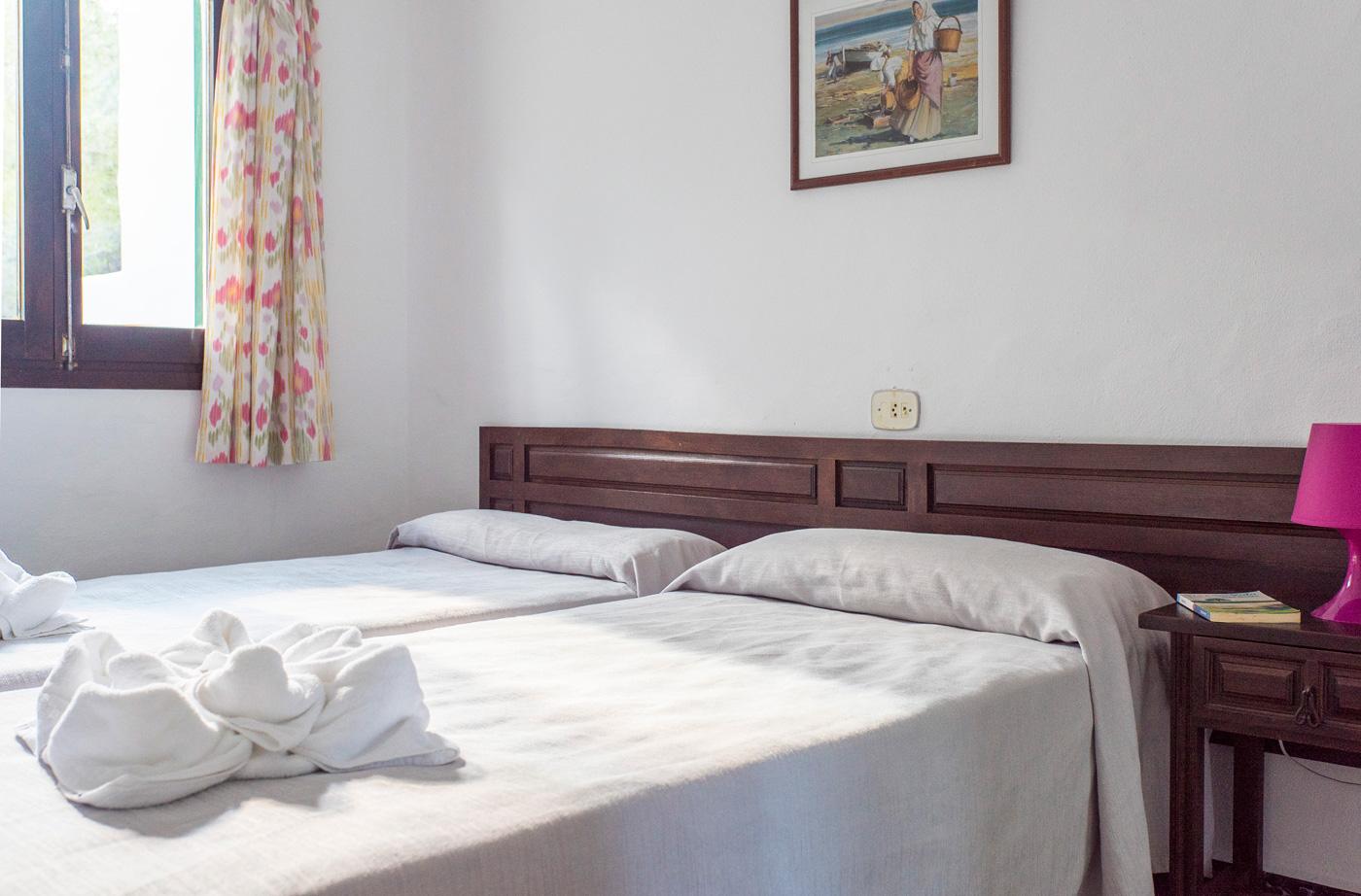 Apartamentos Pinomar Es Calo  Zewnętrze zdjęcie